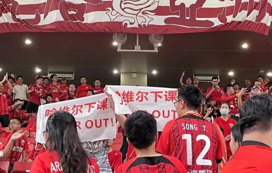 女人扒开屁股桶爽6o分钟